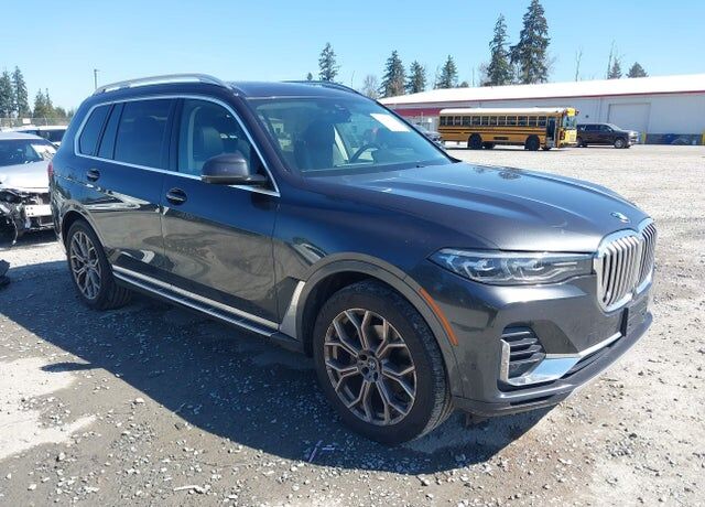 2021 BMW X7