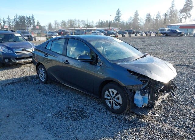 2017 TOYOTA PRIUS