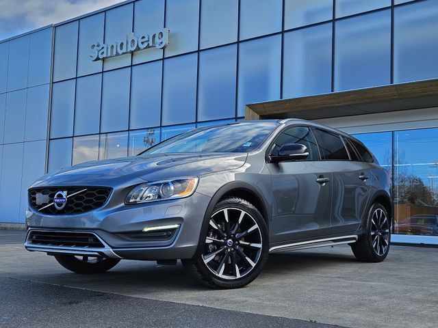 2016 VOLVO V60CC