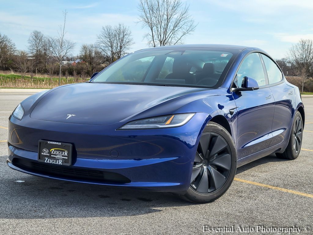 2024 TESLA Model 3