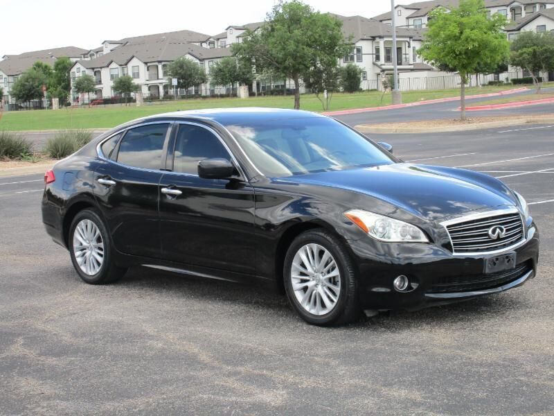 2012 INFINITI M37