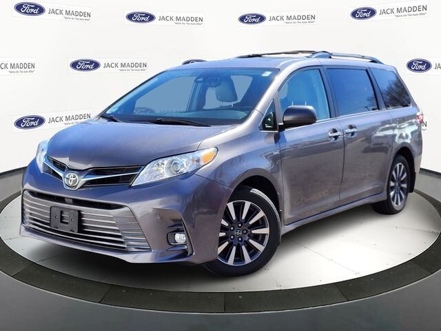 2018 TOYOTA Sienna
