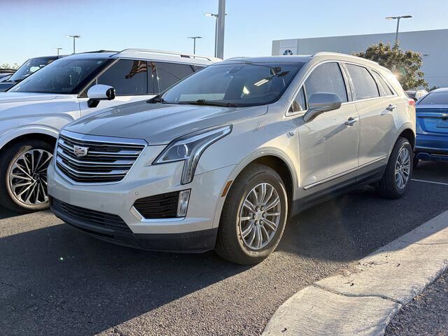 2017 CADILLAC XT5