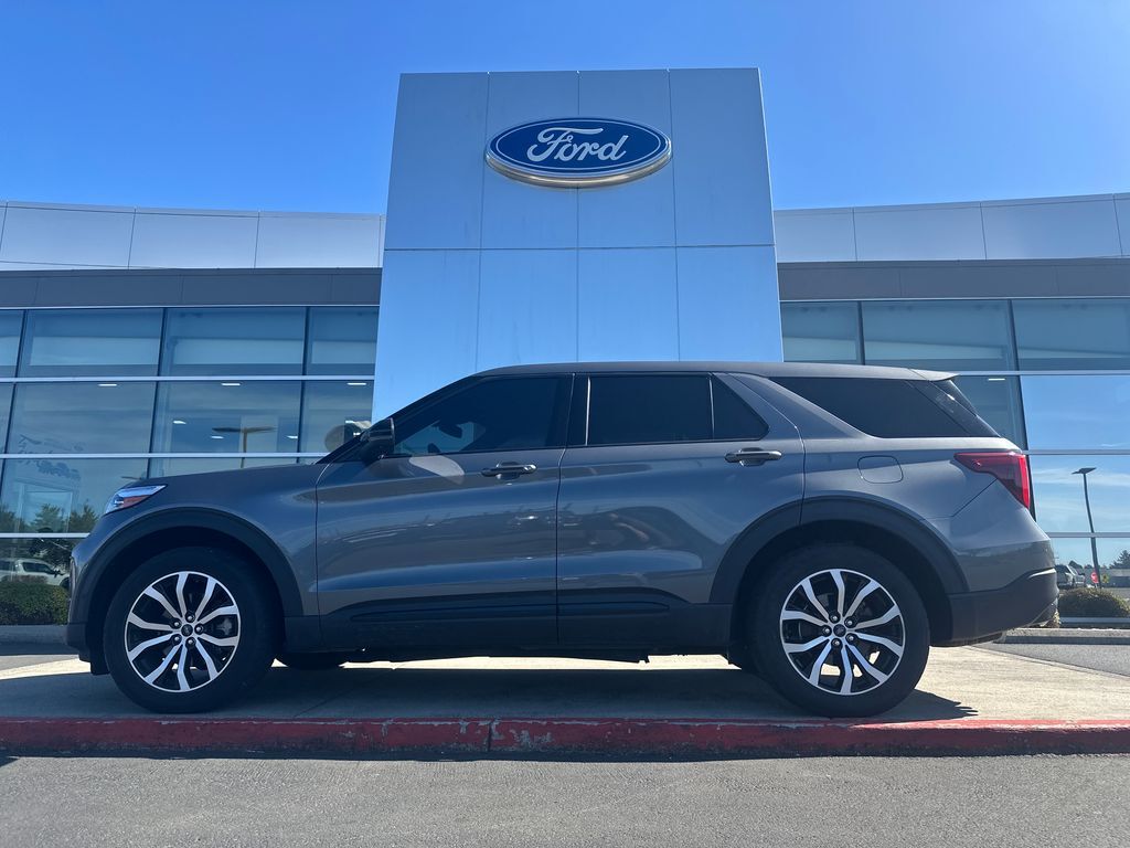 2021 FORD Explorer