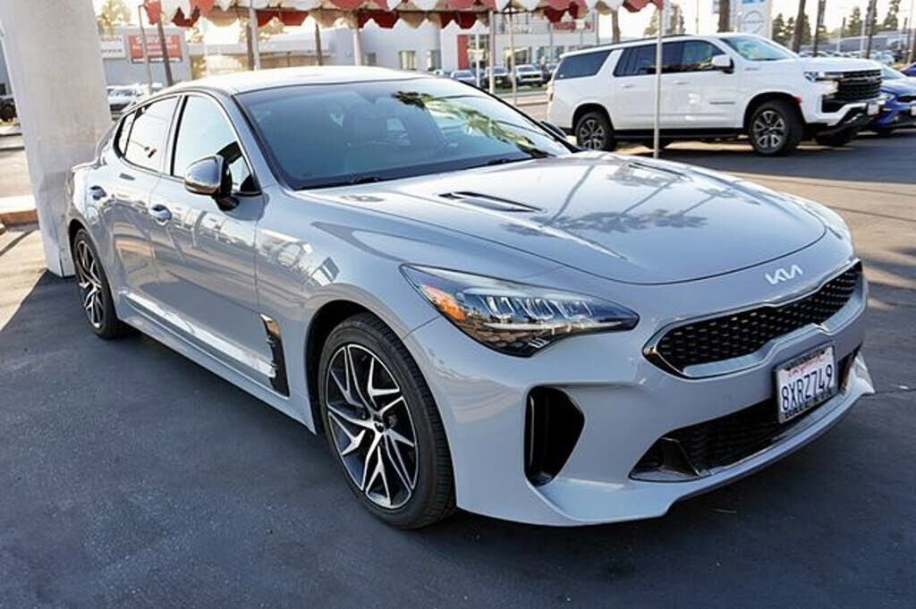 2022 KIA Stinger