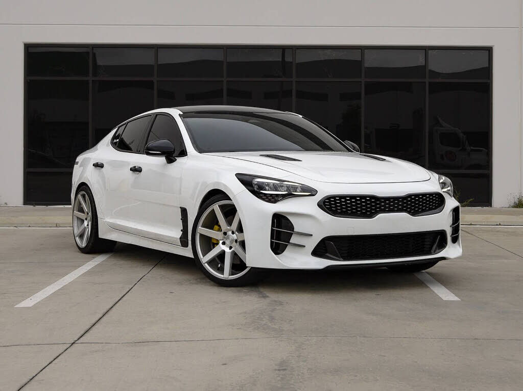 2023 KIA Stinger