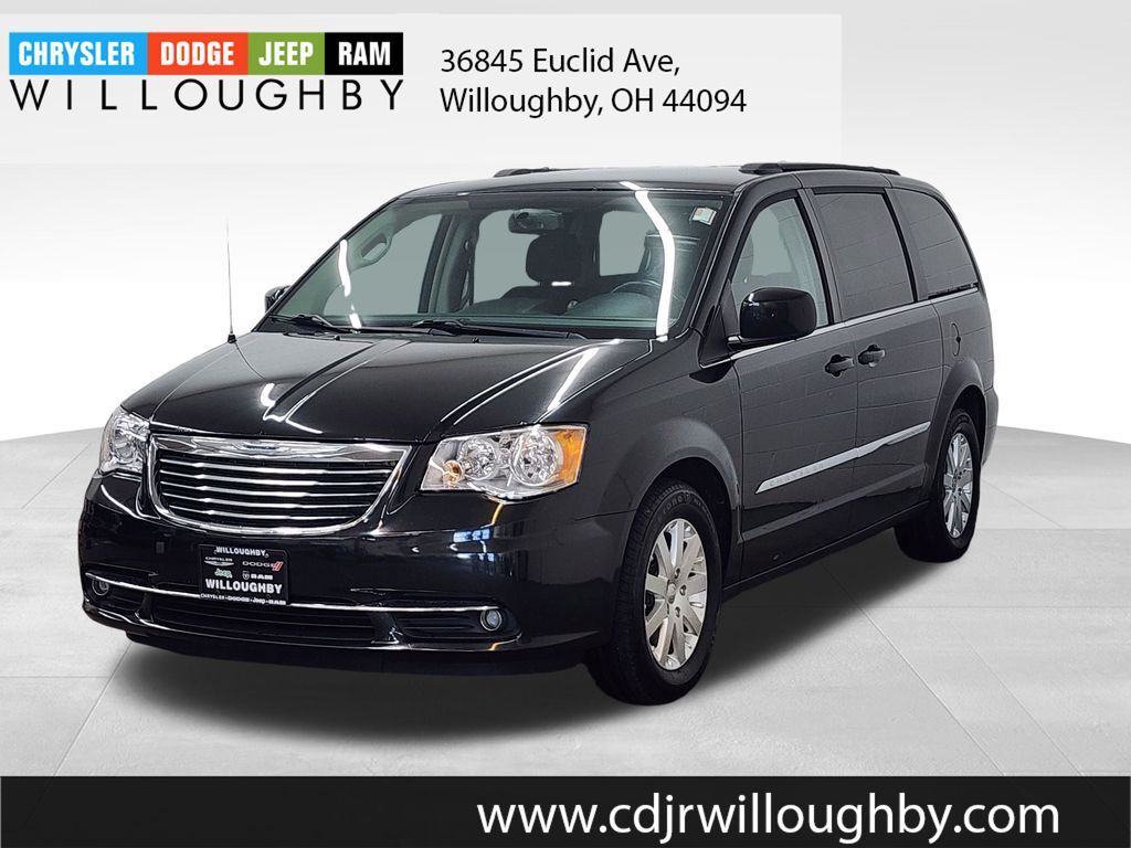 2014 CHRYSLER Town and Country