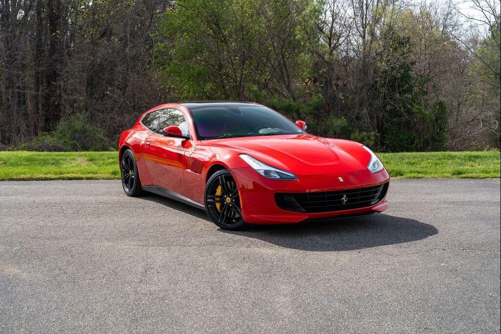 2017 FERRARI GTC4Lusso