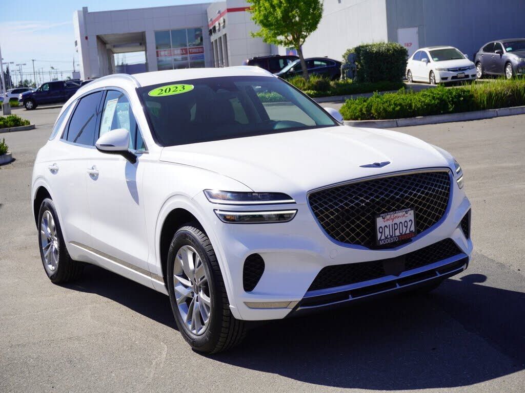 2023 GENESIS GV70