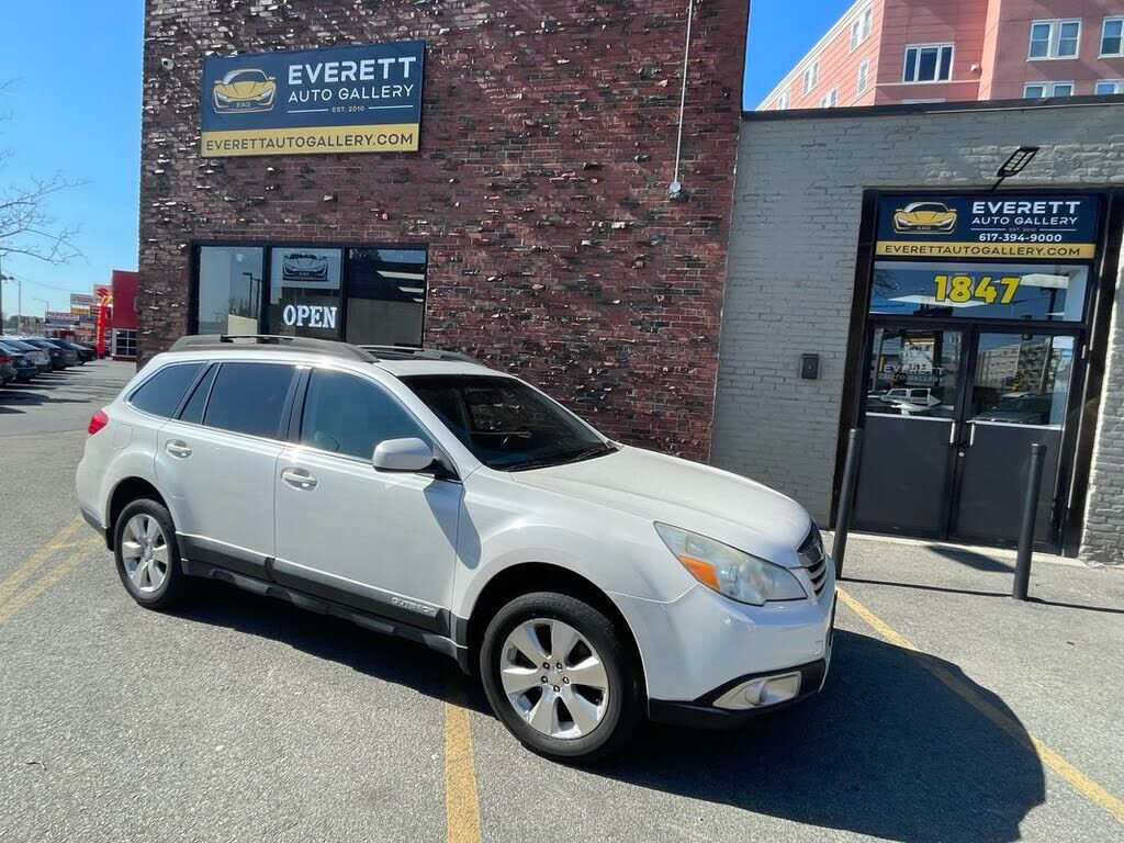 2011 SUBARU Outback
