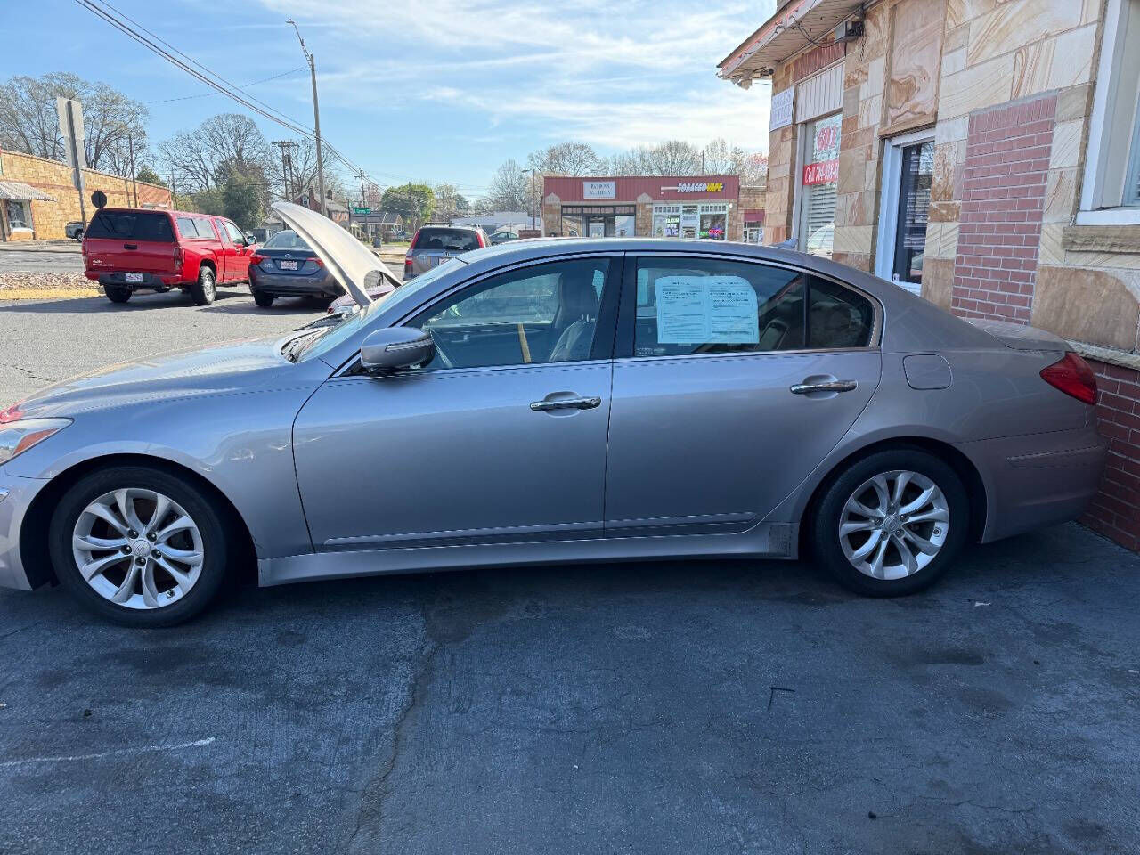 2013 HYUNDAI Genesis