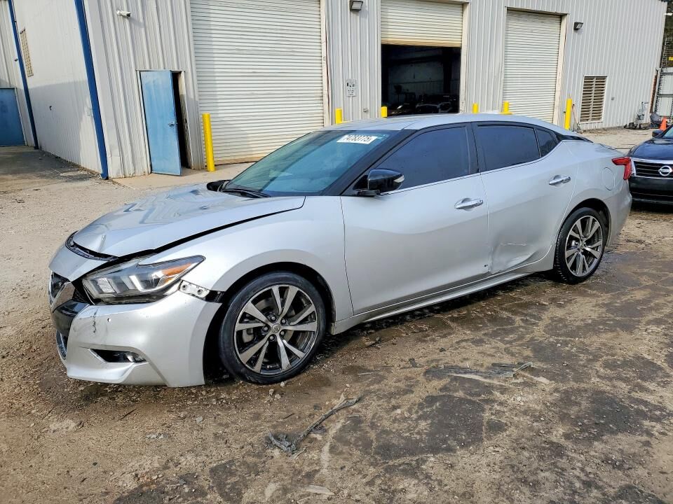 2017 NISSAN Maxima
