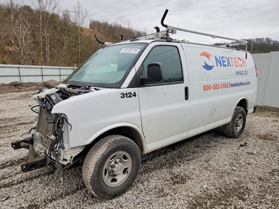 2023 CHEVROLET Express