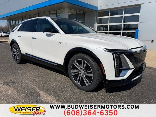 2024 CADILLAC Lyriq