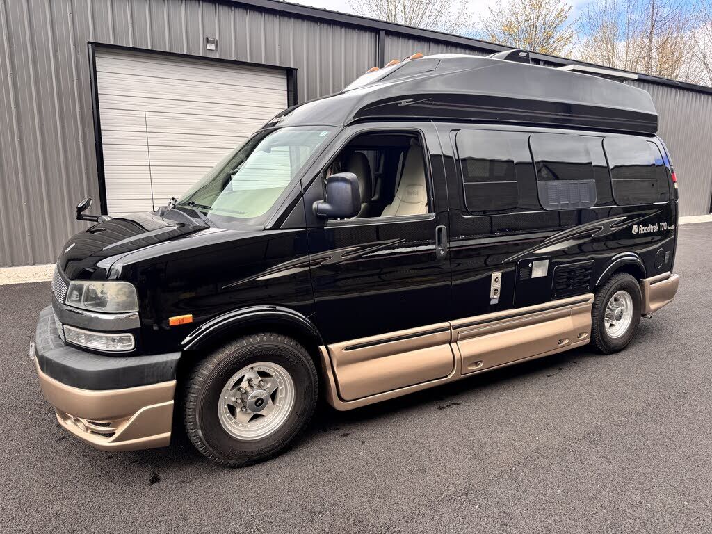 2011 CHEVROLET Express