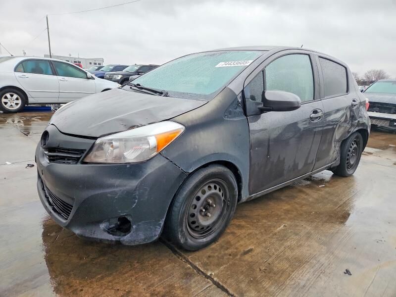 2013 TOYOTA Yaris