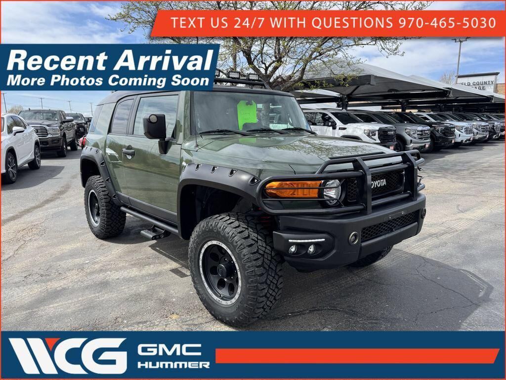 2010 TOYOTA FJ Cruiser