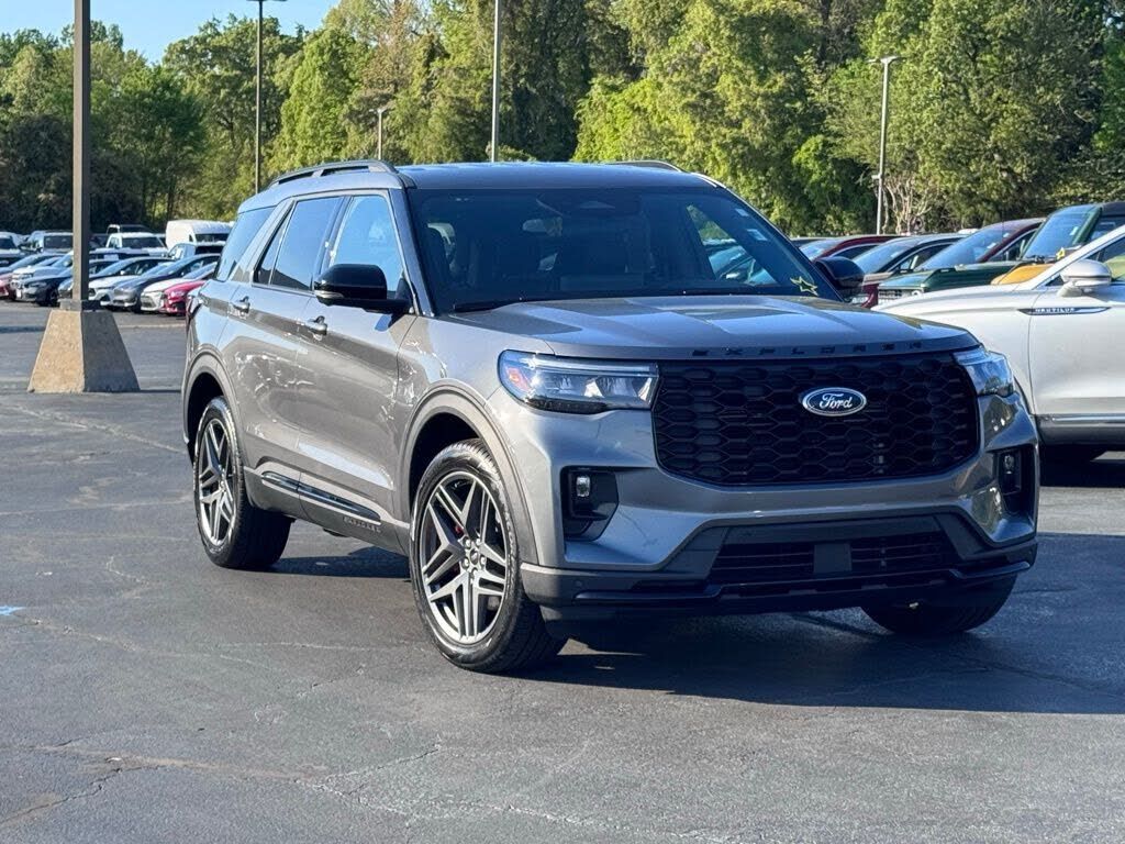2025 FORD Explorer