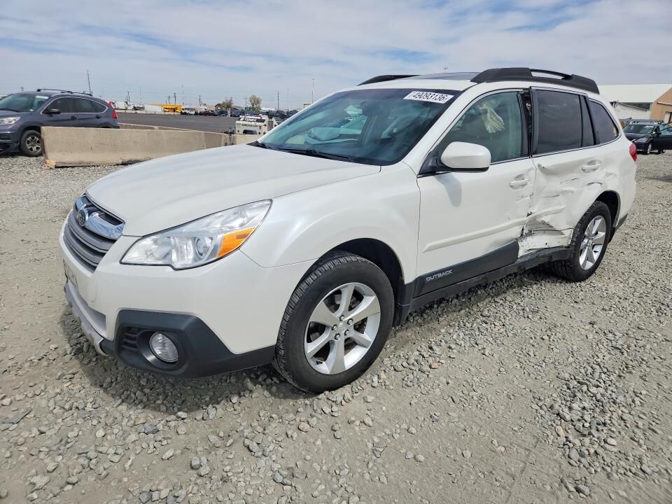 2014 SUBARU Outback