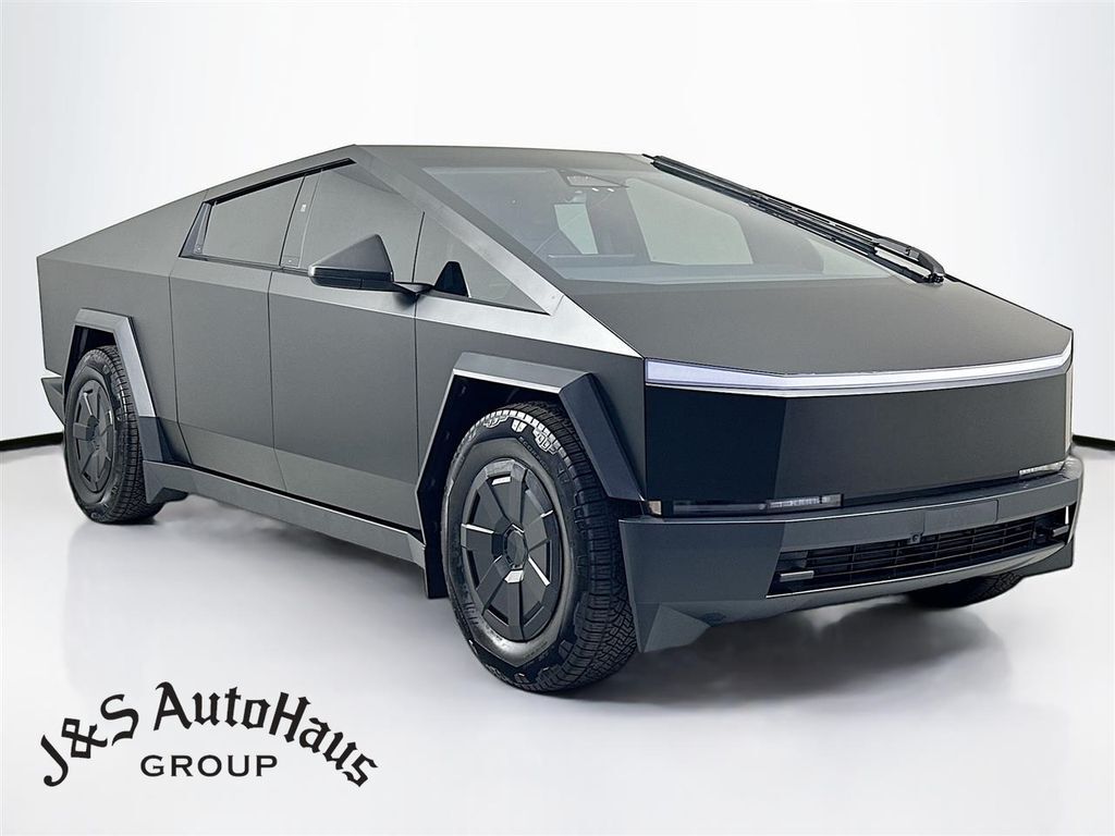 2024 TESLA Cybertruck