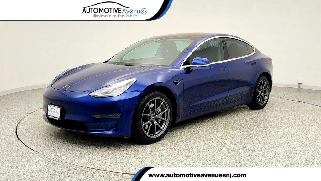 2020 TESLA Model 3
