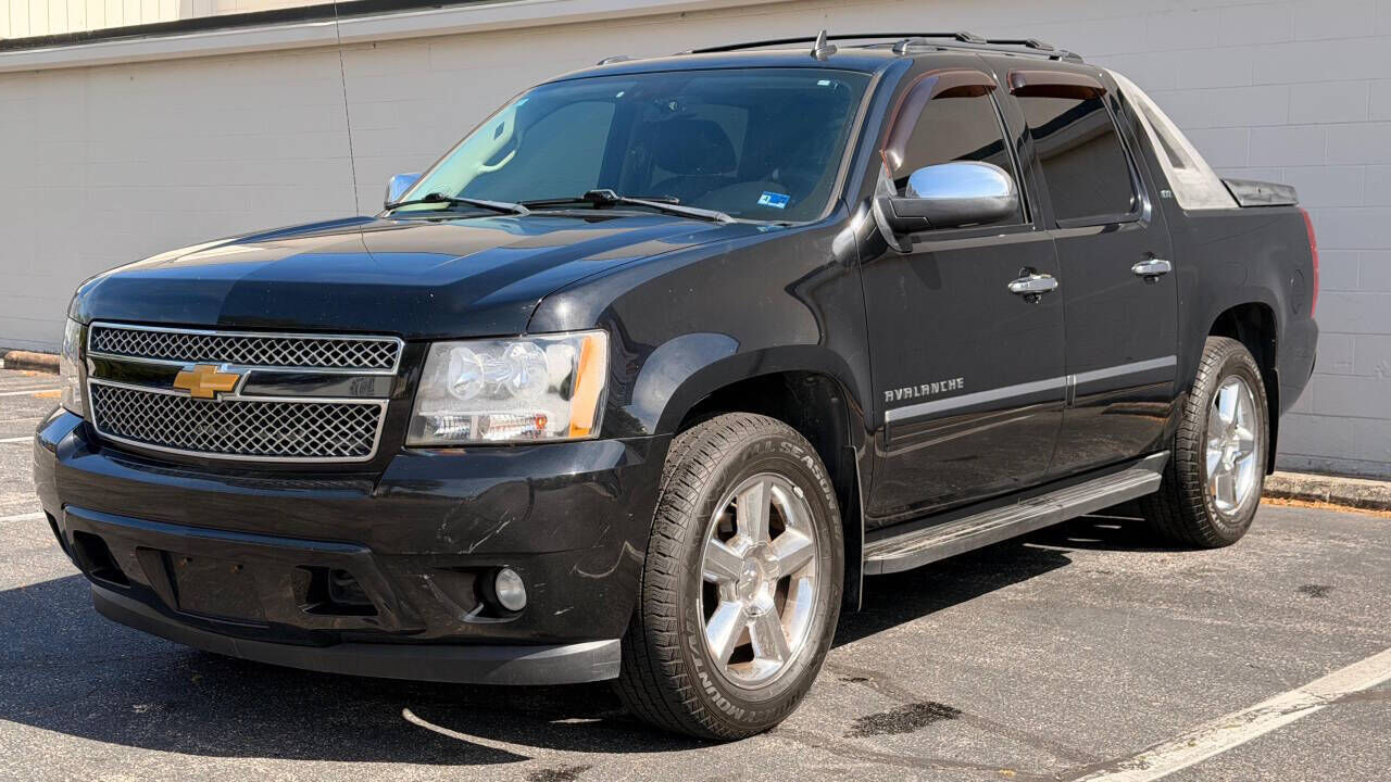 2011 CHEVROLET Avalanche