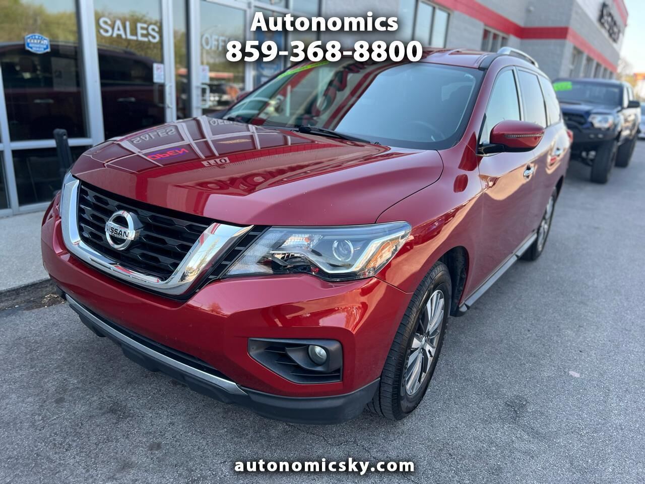 2017 NISSAN Pathfinder