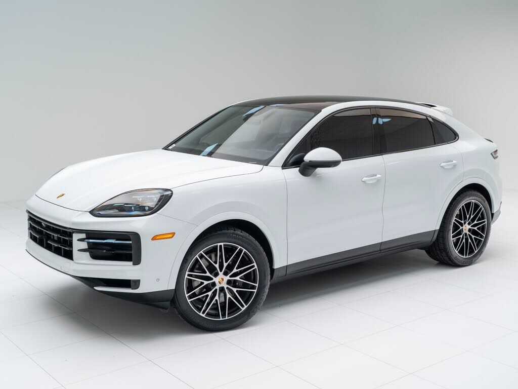 2024 PORSCHE Cayenne