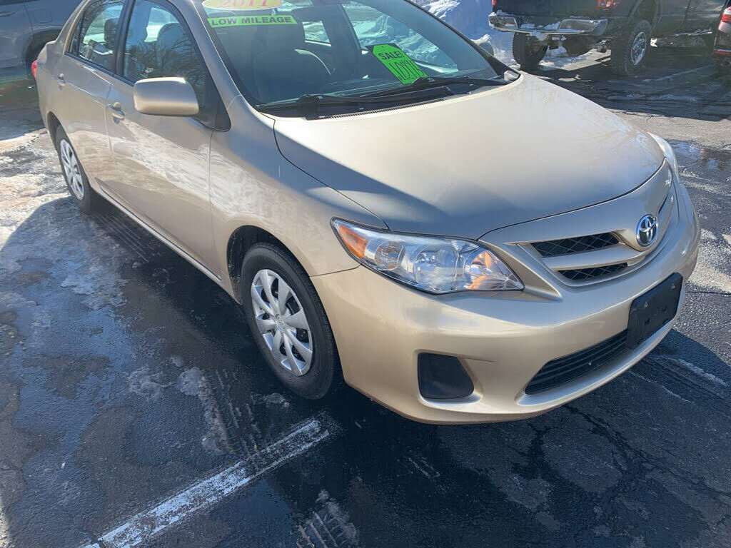 2011 TOYOTA Corolla