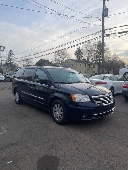 2014 CHRYSLER Town and Country