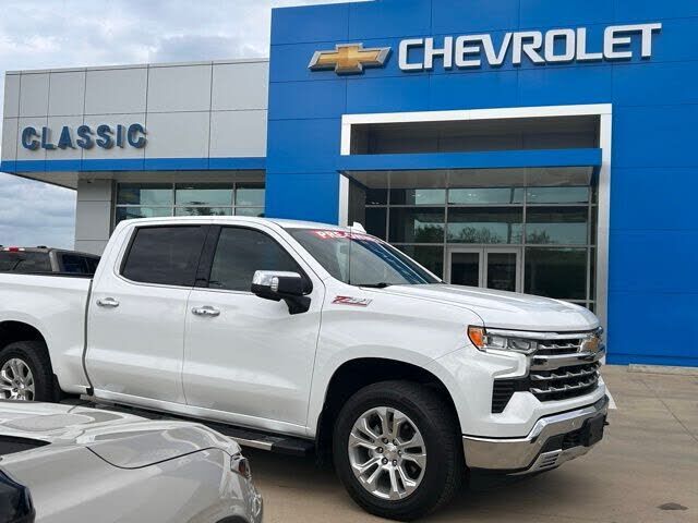 2024 CHEVROLET Silverado