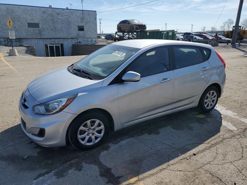 2013 HYUNDAI Accent
