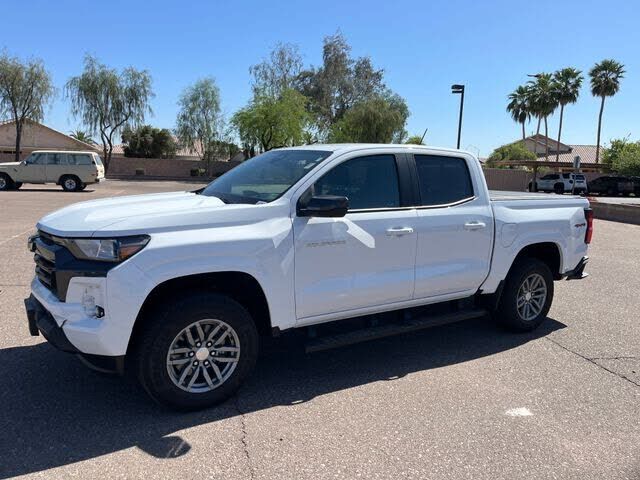 2024 CHEVROLET Colorado