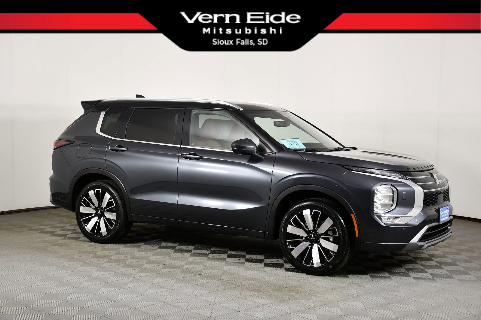 2026 MITSUBISHI Outlander