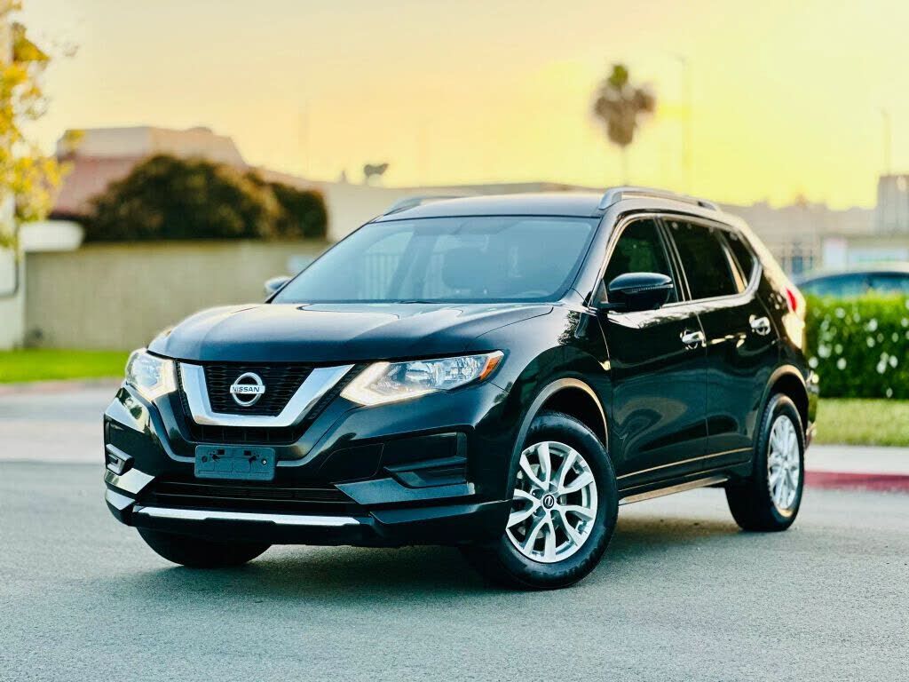 2017 NISSAN Rogue