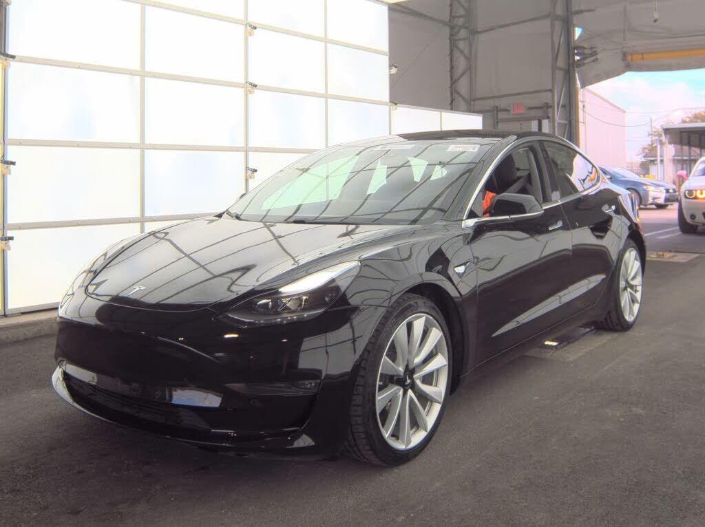 2018 TESLA Model 3