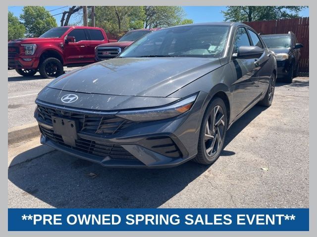 2024 HYUNDAI Elantra