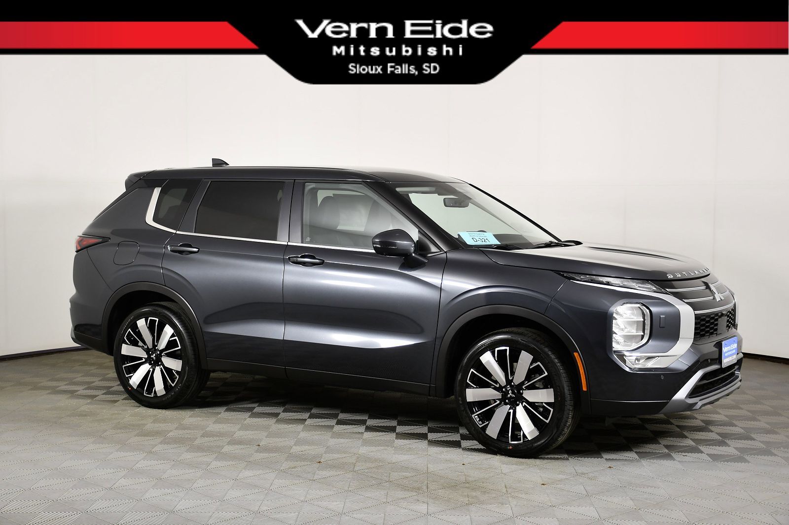 2026 MITSUBISHI Outlander