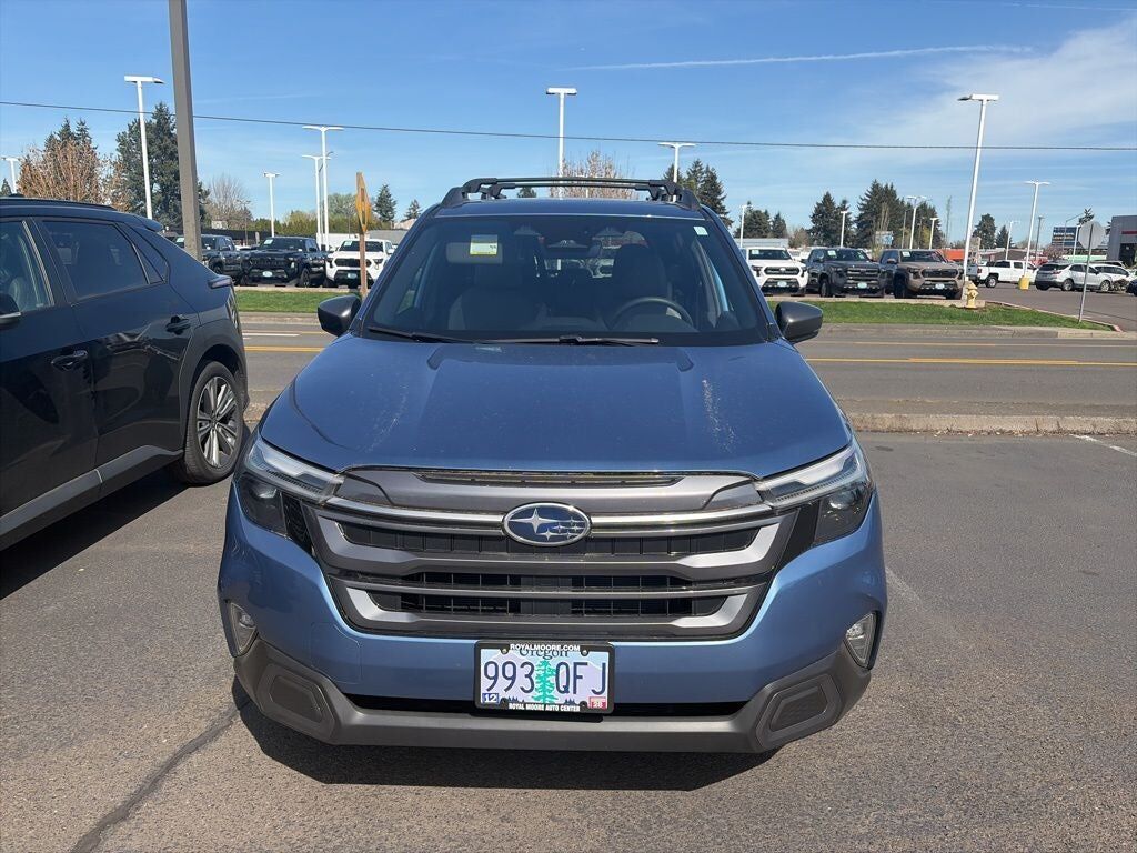 2025 SUBARU Forester