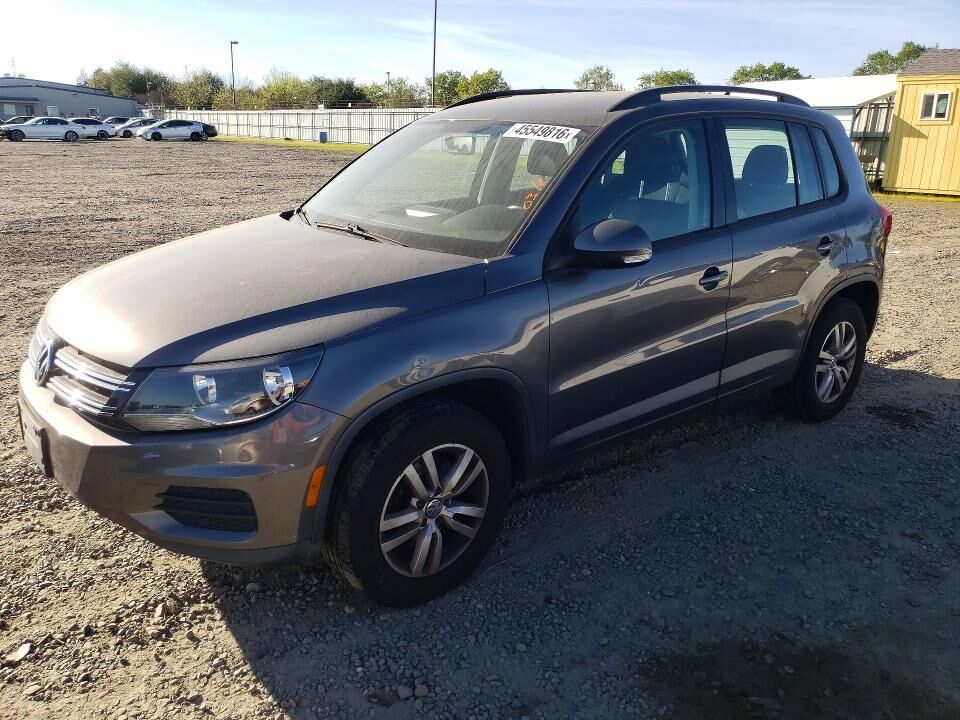 2015 VOLKSWAGEN Tiguan