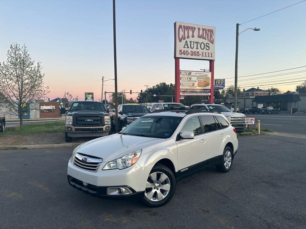 2011 SUBARU Outback