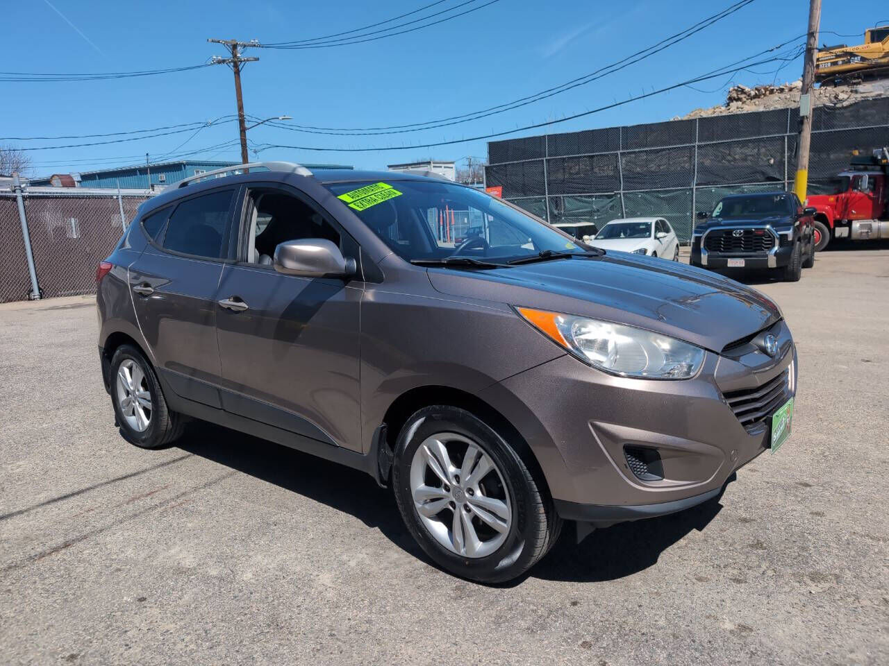 2010 HYUNDAI Tucson