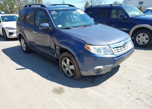 2011 SUBARU Forester