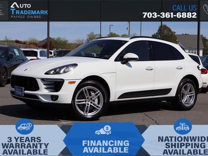 2015 PORSCHE Macan