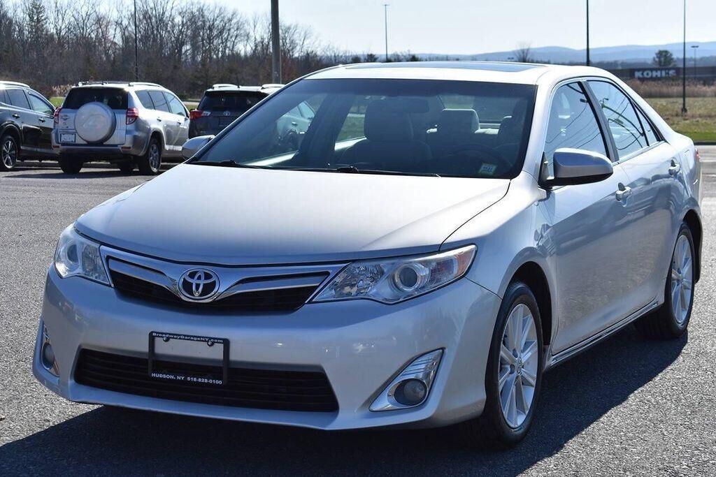 2013 TOYOTA Camry