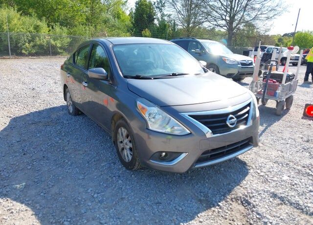 2017 NISSAN Versa