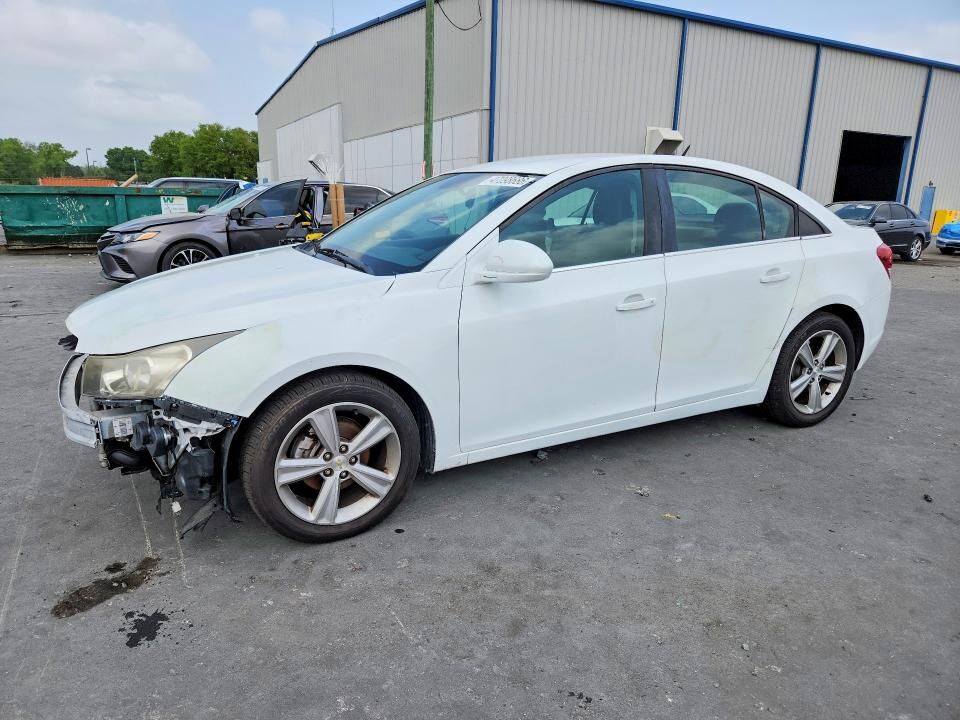 2013 CHEVROLET Cruze