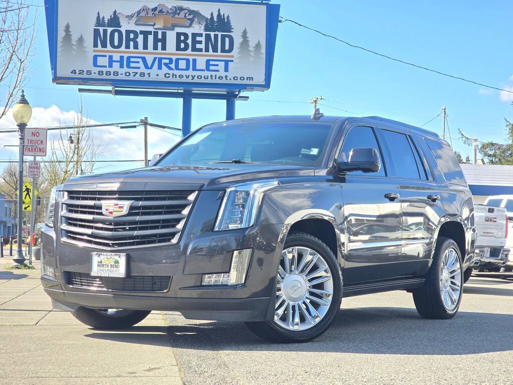 2017 CADILLAC Escalade