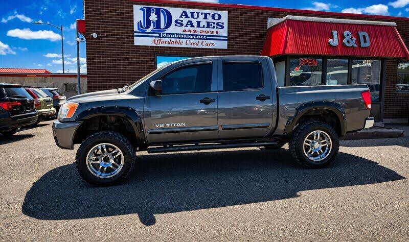 2010 NISSAN Titan