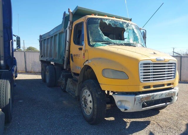 2008 FREIGHTLINER M2